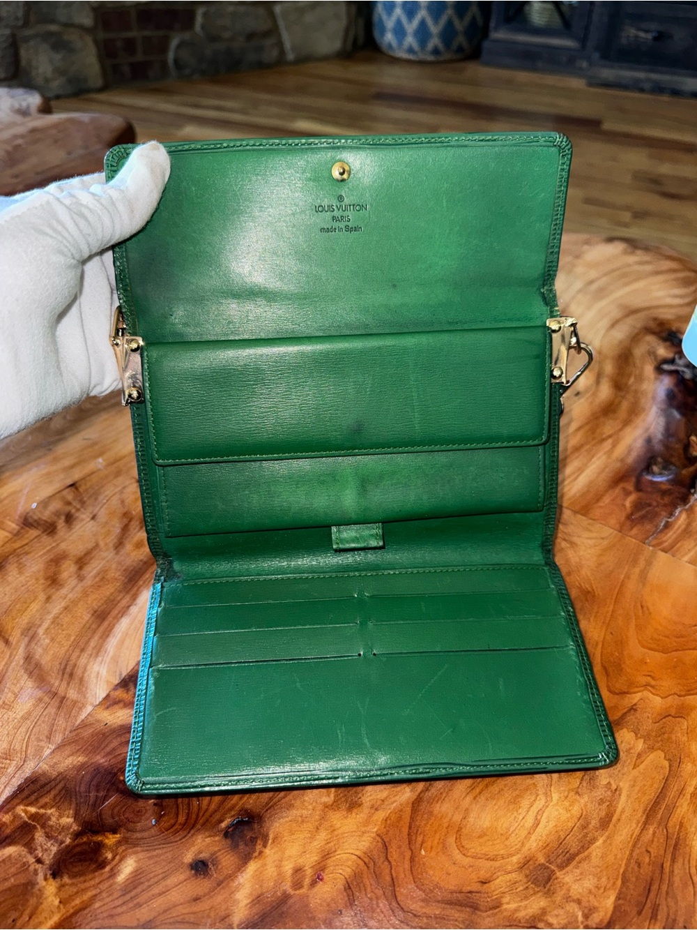 Louis Vuitton EPI international green wallet reinvented vintage 1994 - Picture 6 of 14